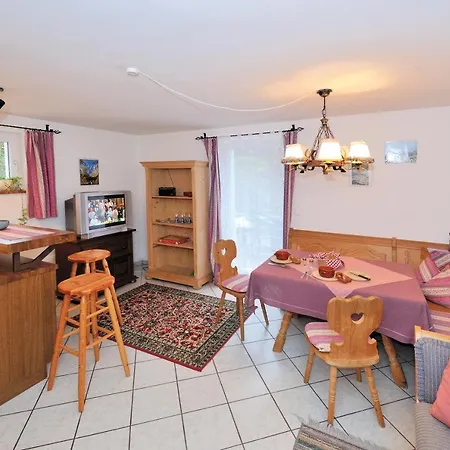 Im Souterrain Mit Terrasse Bischofswiesen