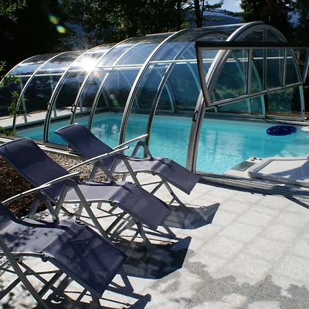 Im Souterrain Mit Terrasse 公寓 *