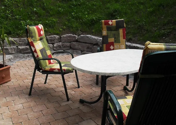 Im Souterrain Mit Terrasse Appartamento *